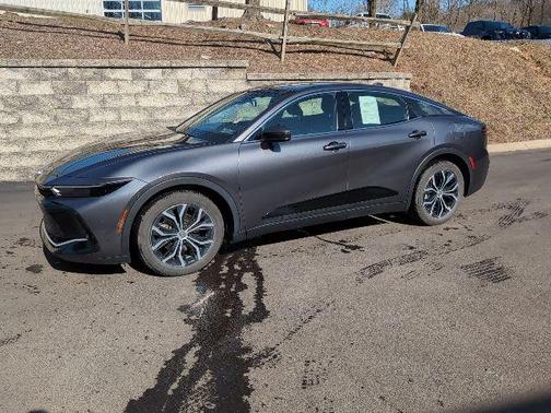 2023 Toyota Crown XLE