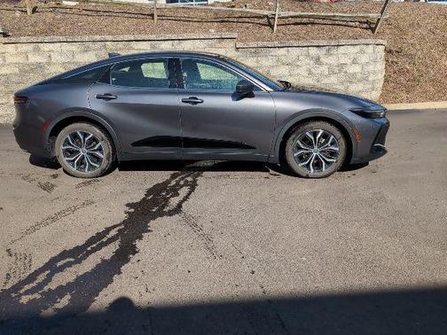 2023 Toyota Crown XLE