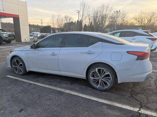 2024 Nissan Altima SR Intelligent AWD