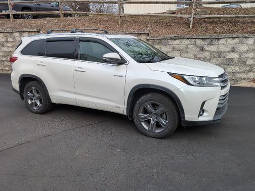 2019 Toyota Highlander Hybrid Platinum
