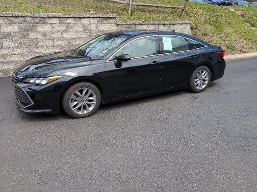 Midnight Black Metallic 2021 Toyota Avalon XLE
