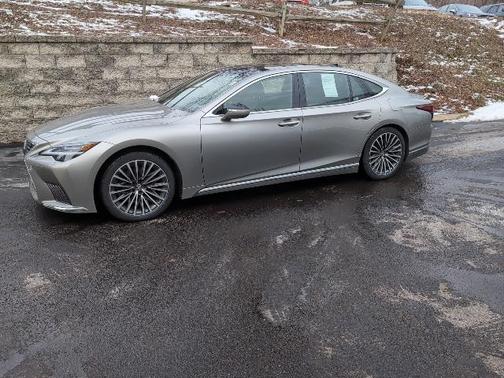 2025 Lexus LS 500 Base