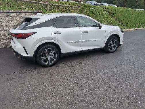 White Pearl 2023 Lexus RX 350 Premium