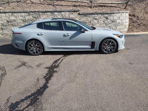 2023 Kia Stinger GT-Line