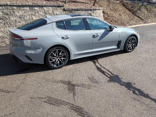 2023 Kia Stinger GT-Line