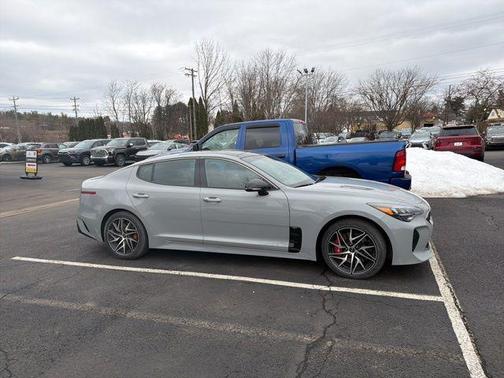 2023 Kia Stinger GT-Line