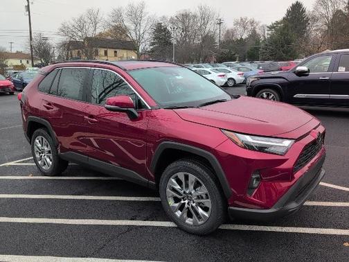 2025 Toyota RAV4 XLE Premium
