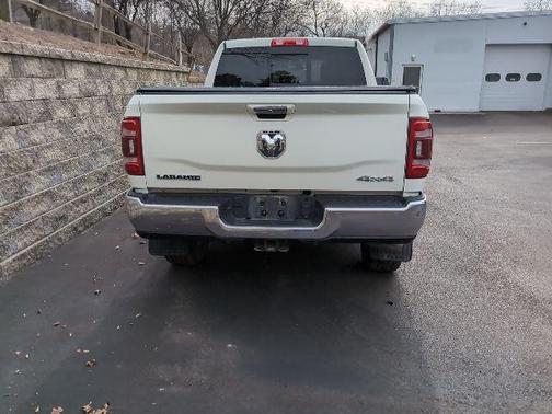 2022 RAM 2500 Laramie Crew Cab 4x4 6'4' Box