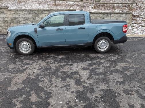 2022 Ford Maverick XL