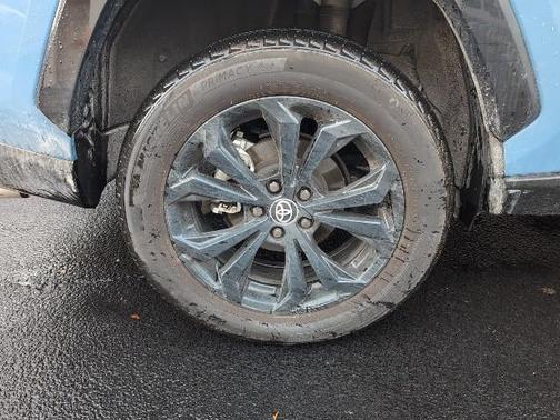 2023 Toyota RAV4 Hybrid SE