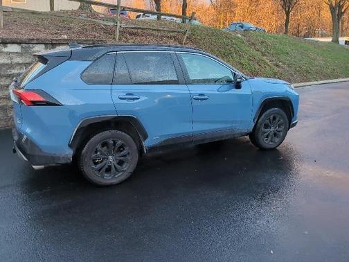2023 Toyota RAV4 Hybrid SE