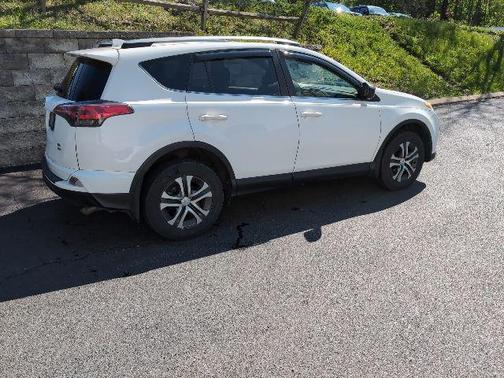 Super White 2017 Toyota RAV4 LE