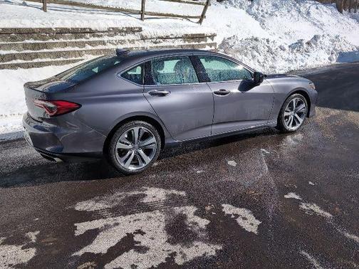 2022 Acura TLX Advance