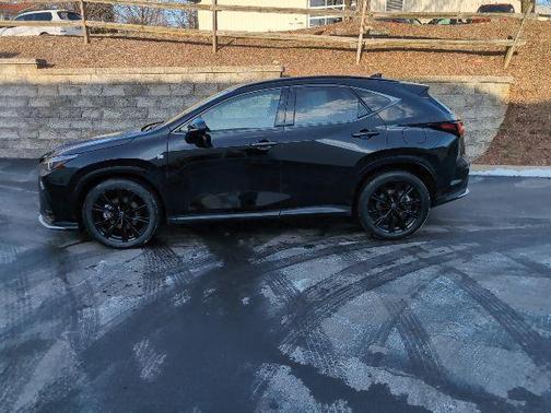 2025 Lexus NX 450h+ F SPORT Handling