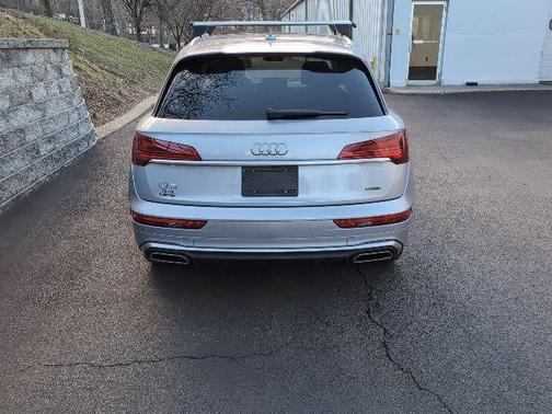 2023 Audi Q5 45 S line Premium Plus