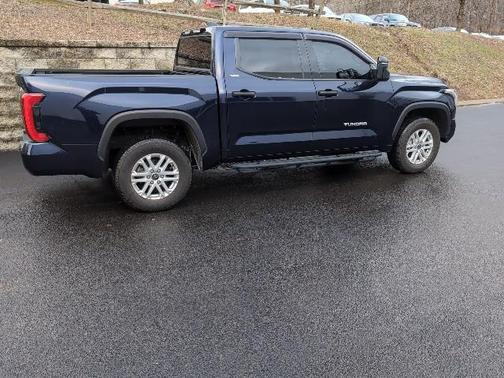 2022 Toyota Tundra SR5