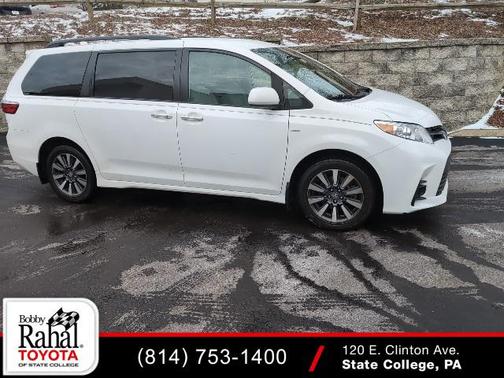 2019 Toyota Sienna LE