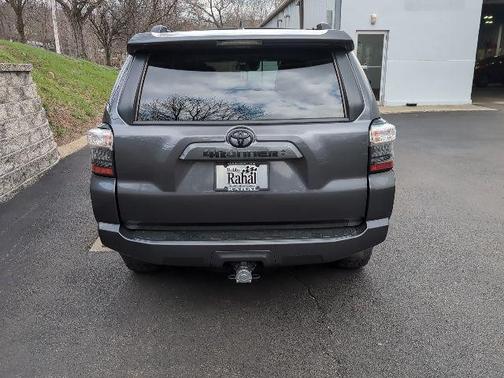 Magnetic Gray Metallic 2021 Toyota 4Runner SR5 Premium