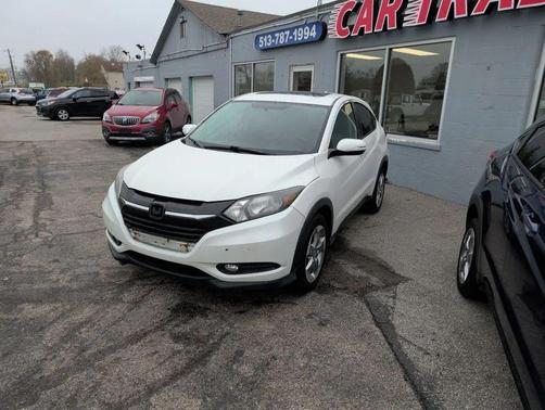 White Orchid Pearl 2017 Honda HR-V EX
