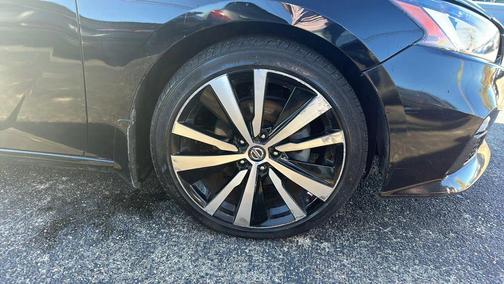 2020 Nissan Altima SR Intelligent AWD