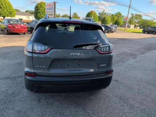 Gray 2020 Jeep Cherokee Latitude Plus