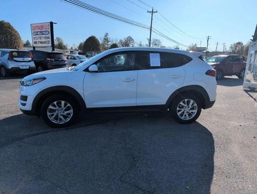 2021 Hyundai TUCSON SE