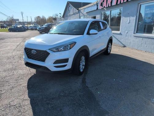 2021 Hyundai TUCSON SE