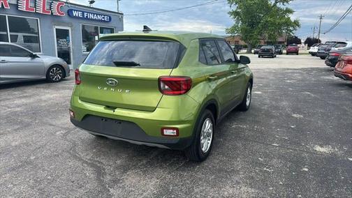 2021 Hyundai VENUE SE
