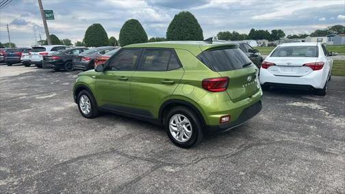 2021 Hyundai VENUE SE