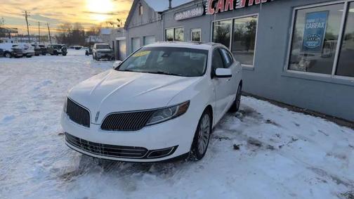 2015 Lincoln MKS Base