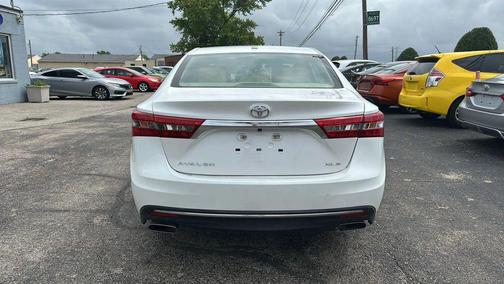 2016 Toyota Avalon XLE