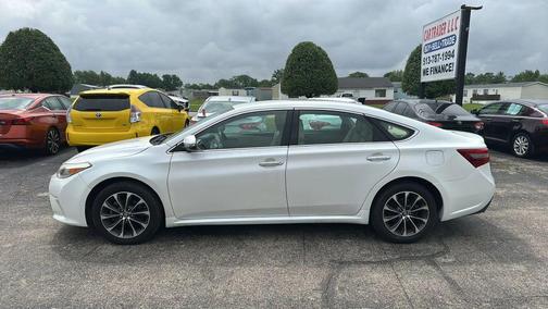 2016 Toyota Avalon XLE