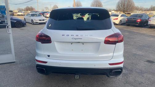 2016 Porsche Cayenne Cayenne