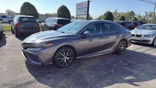 2022 Toyota Camry SE
