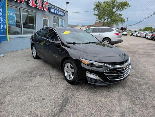Black 2019 Chevrolet Malibu 1LS