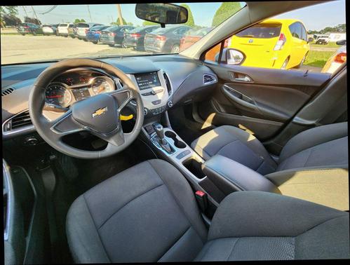 2018 Chevrolet Cruze LS