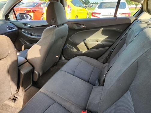 2018 Chevrolet Cruze LS