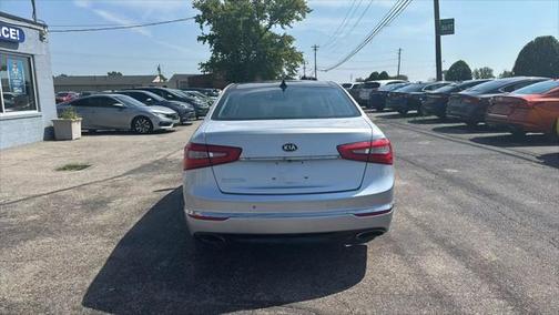 2016 Kia Cadenza Premium