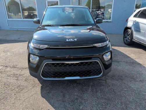 Cherry Black 2022 Kia Soul LX