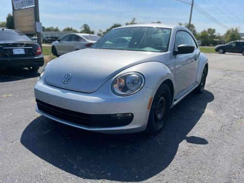 2012 Volkswagen Beetle Base