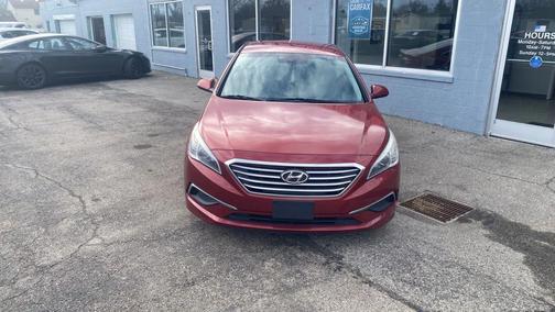 2016 Hyundai SONATA SE