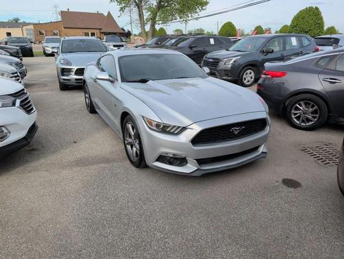 Ingot Silver Metallic 2015 Ford Mustang V6
