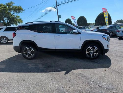 Summit White 2021 GMC Terrain SLT