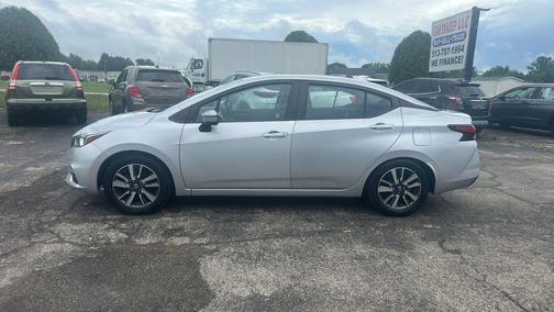 2021 Nissan Versa 1.6 SV