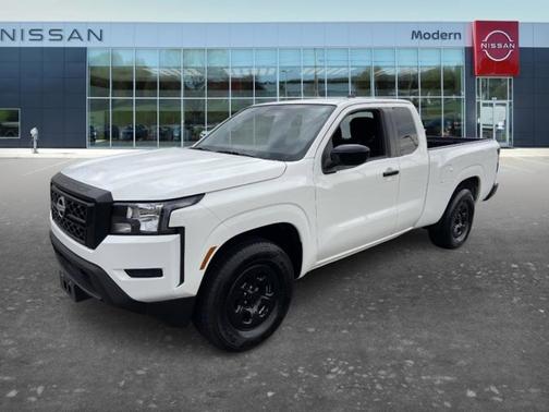 Glacier White 2024 Nissan Frontier S