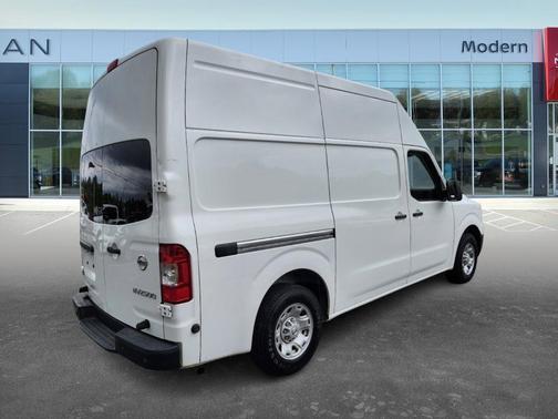 2018 Nissan NV Cargo NV2500 HD S/SV V6/V8
