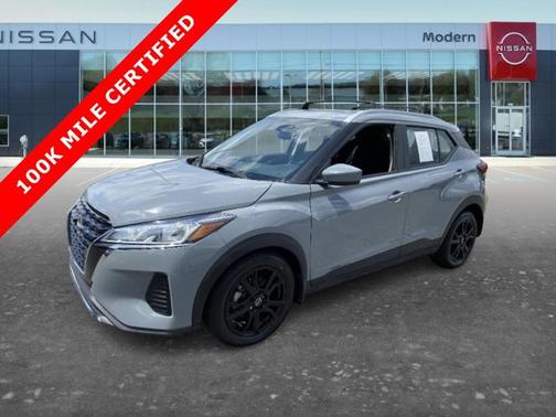 Boulder Gray Metallic 2024 Nissan Kicks SV