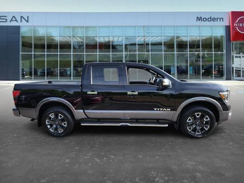 2024 Nissan Titan Platinum Reserve