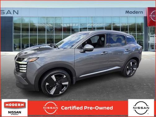 2025 Nissan Kicks SR