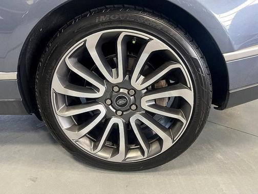 2020 Land Rover Range Rover P525 HSE